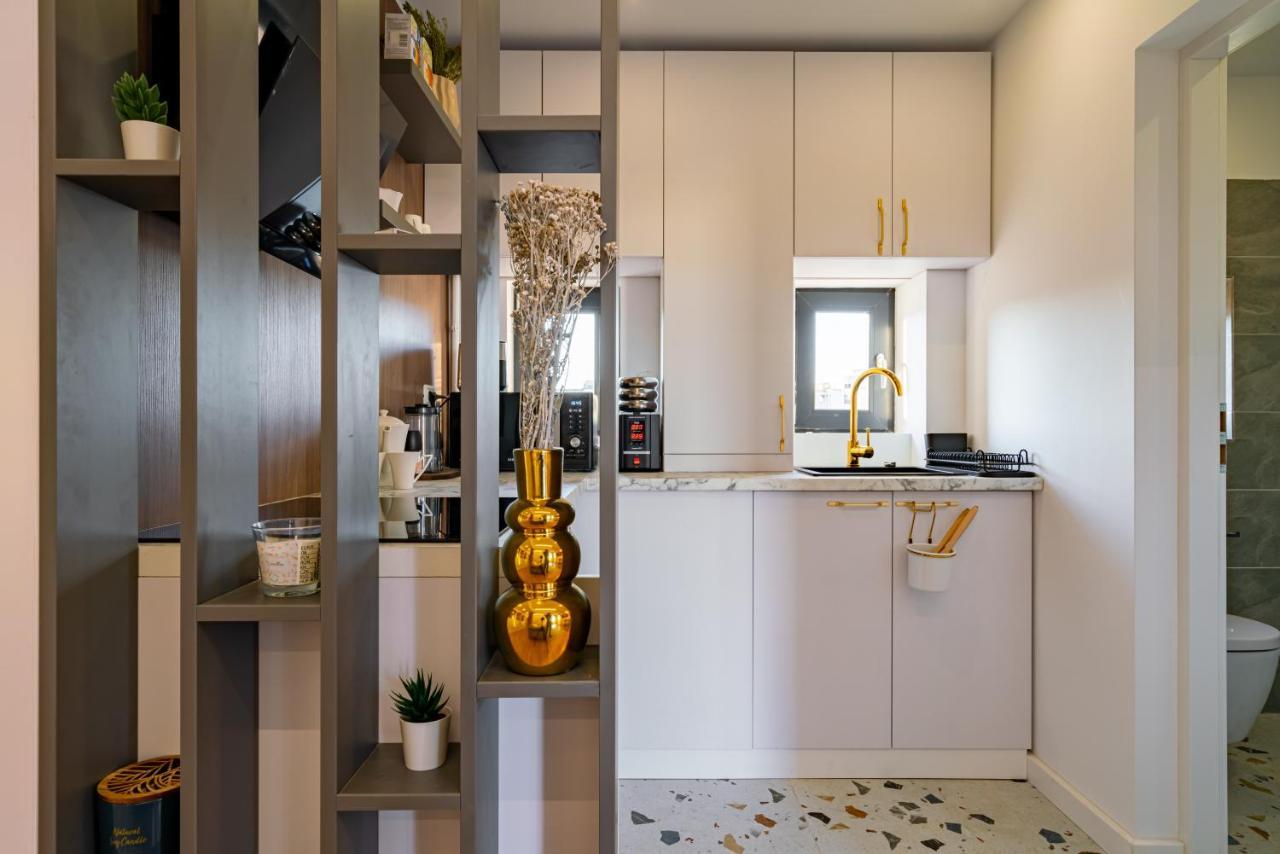 Golden View - Breathtaking Location In Bucharest Apartment ภายนอก รูปภาพ
